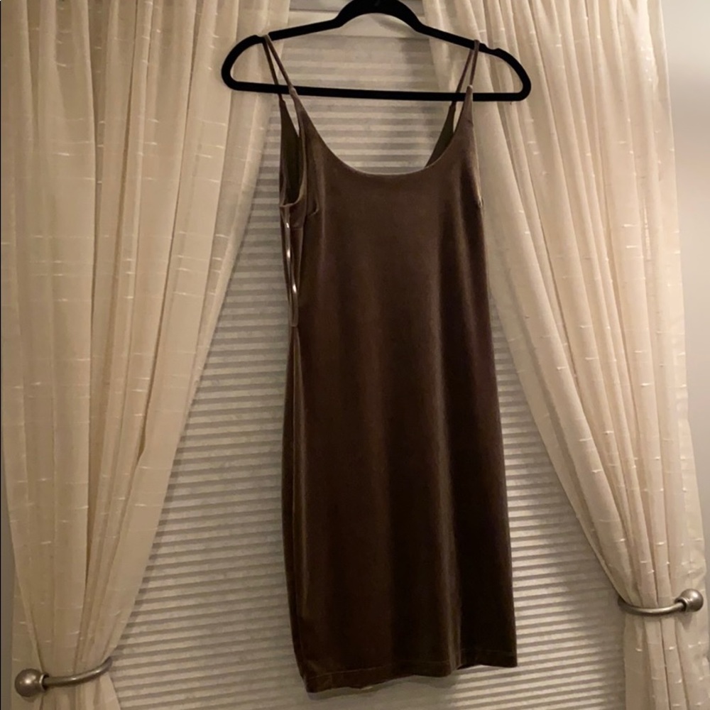 Windsor velvet dress